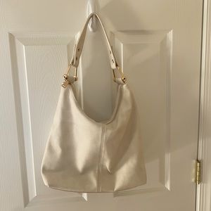 Gently used wht bag